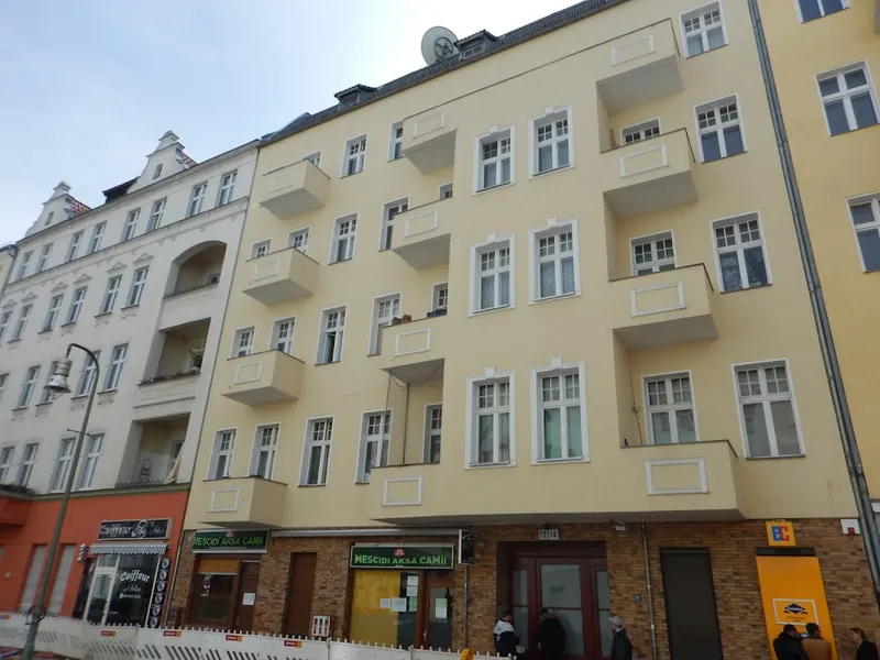 Großzügig geschnittene 2-Zimmerwohnung in ruhiger Innenhoflage — photo 1